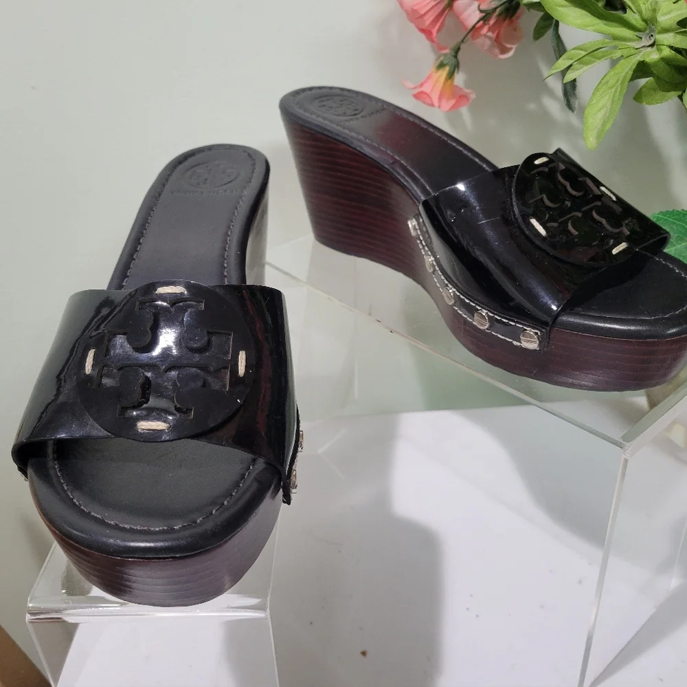 Tory Burch Patty Black Patent Wedge Slide Sandals 9 M Platform Shoes - Picture 12 of 13